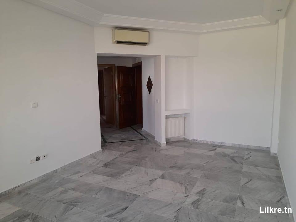 à louer appartement haut standing à ain zaghouan nord
