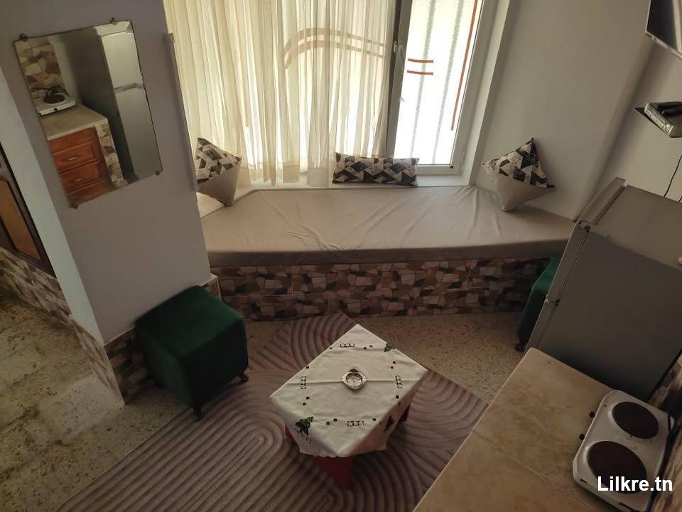 à louer Studio meublé à manar1