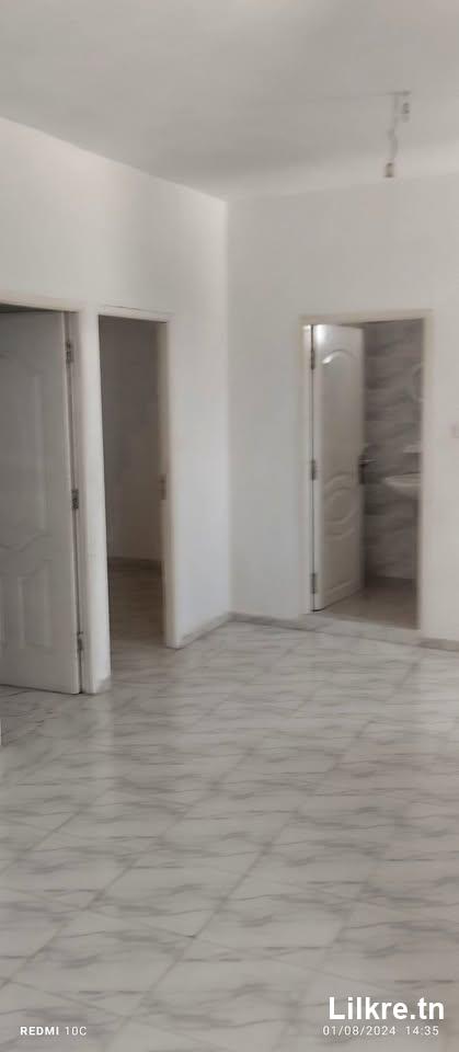 À Louer un appartement S+2 au 3ème étage à ennkilet, Ariana