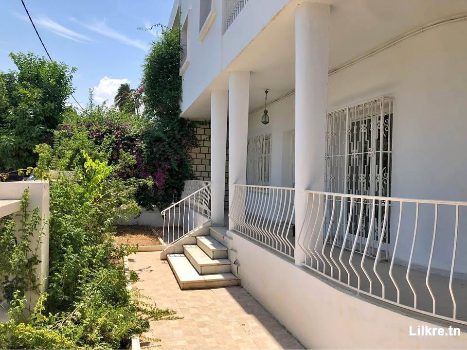 villa s+3 a louer à Mutuelleville