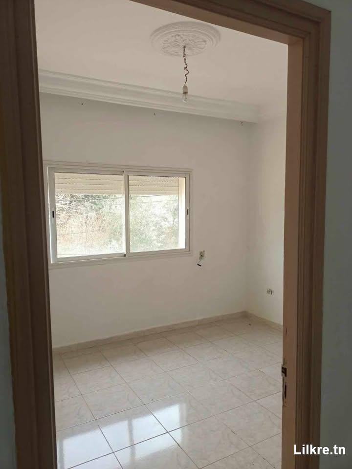  Appartement S+2 à louer