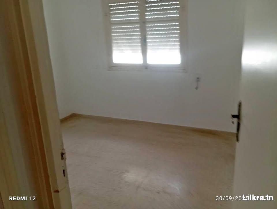 A louer un appartement s+2 a borj louzir 