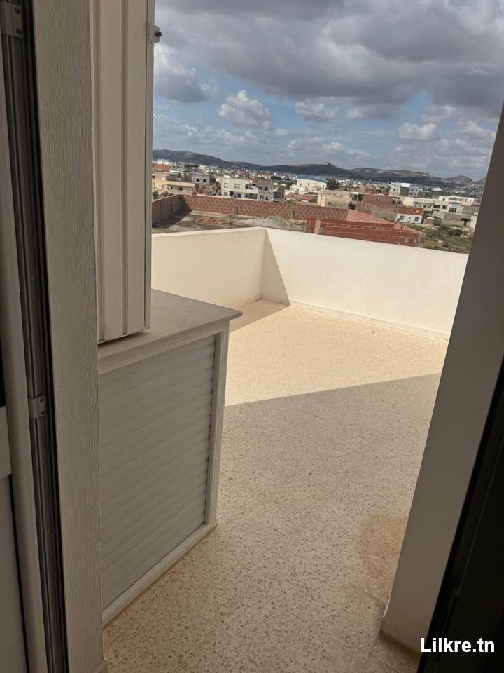 A louer unn appartement s+2 chotrana 