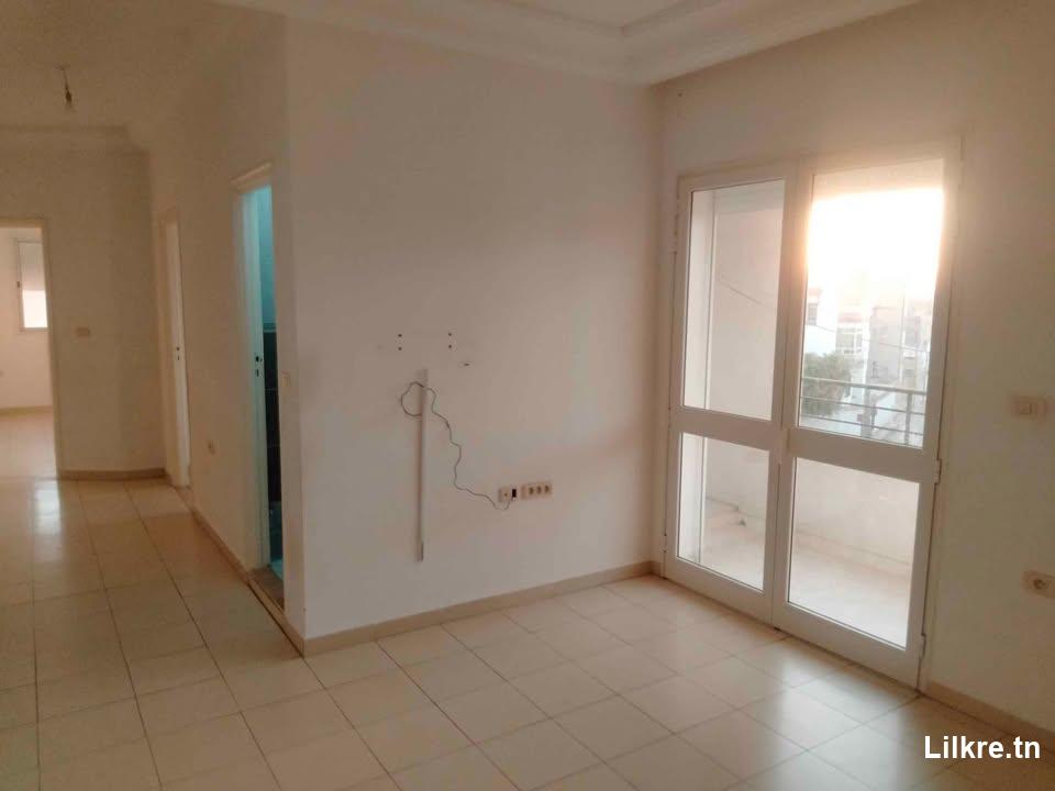A louer un appartement s+2  a moknin 