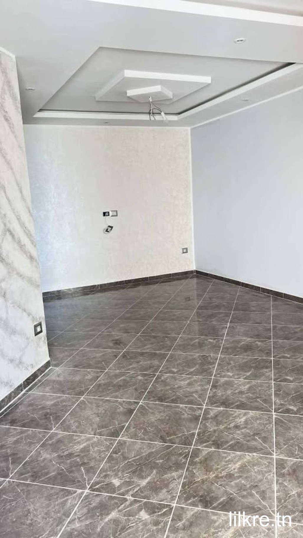 A louer un étage de villa a centre ville 