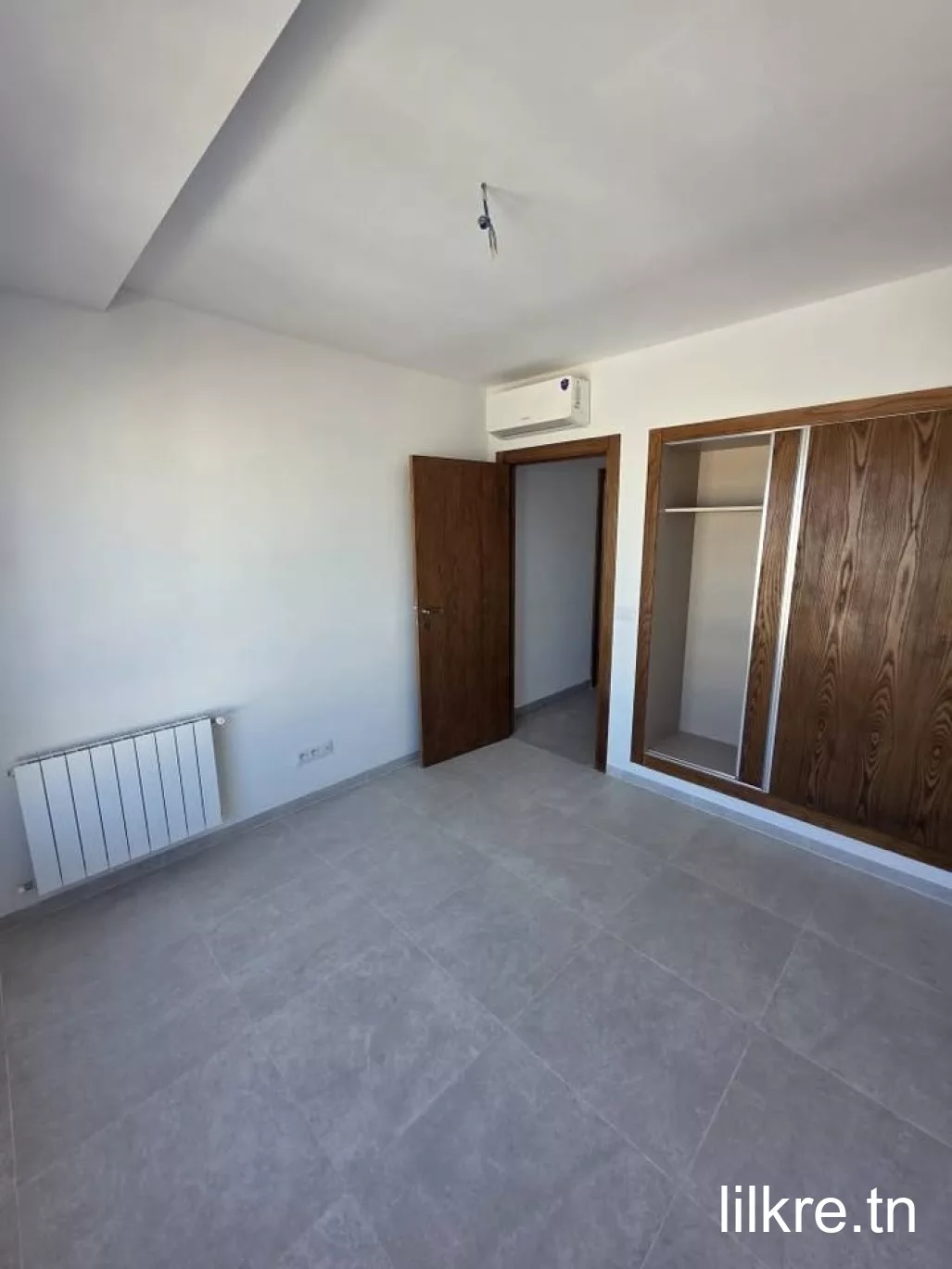 A louer un appartement  a ain zaghouane 