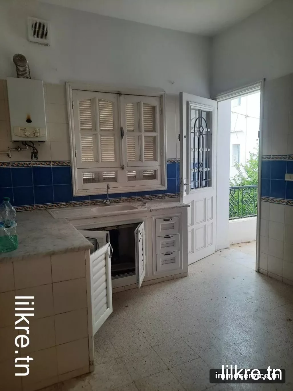 A louer un étage de villa s+2  a manouba  