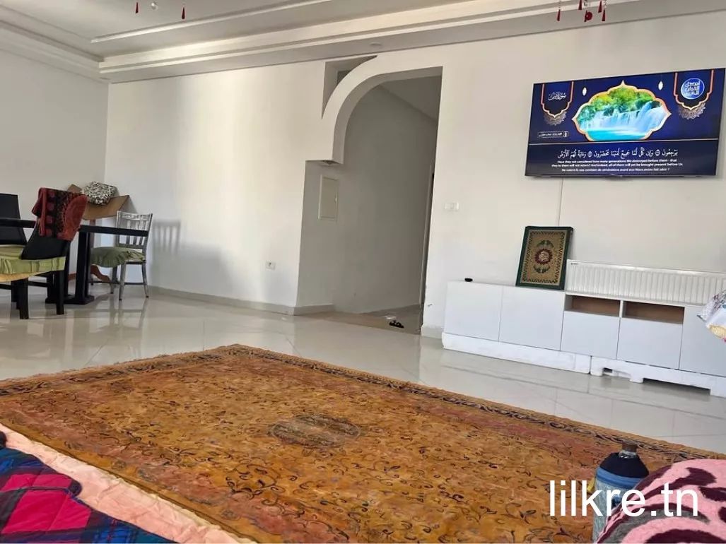 A louer  un joli étage de  villa  a mégrine  