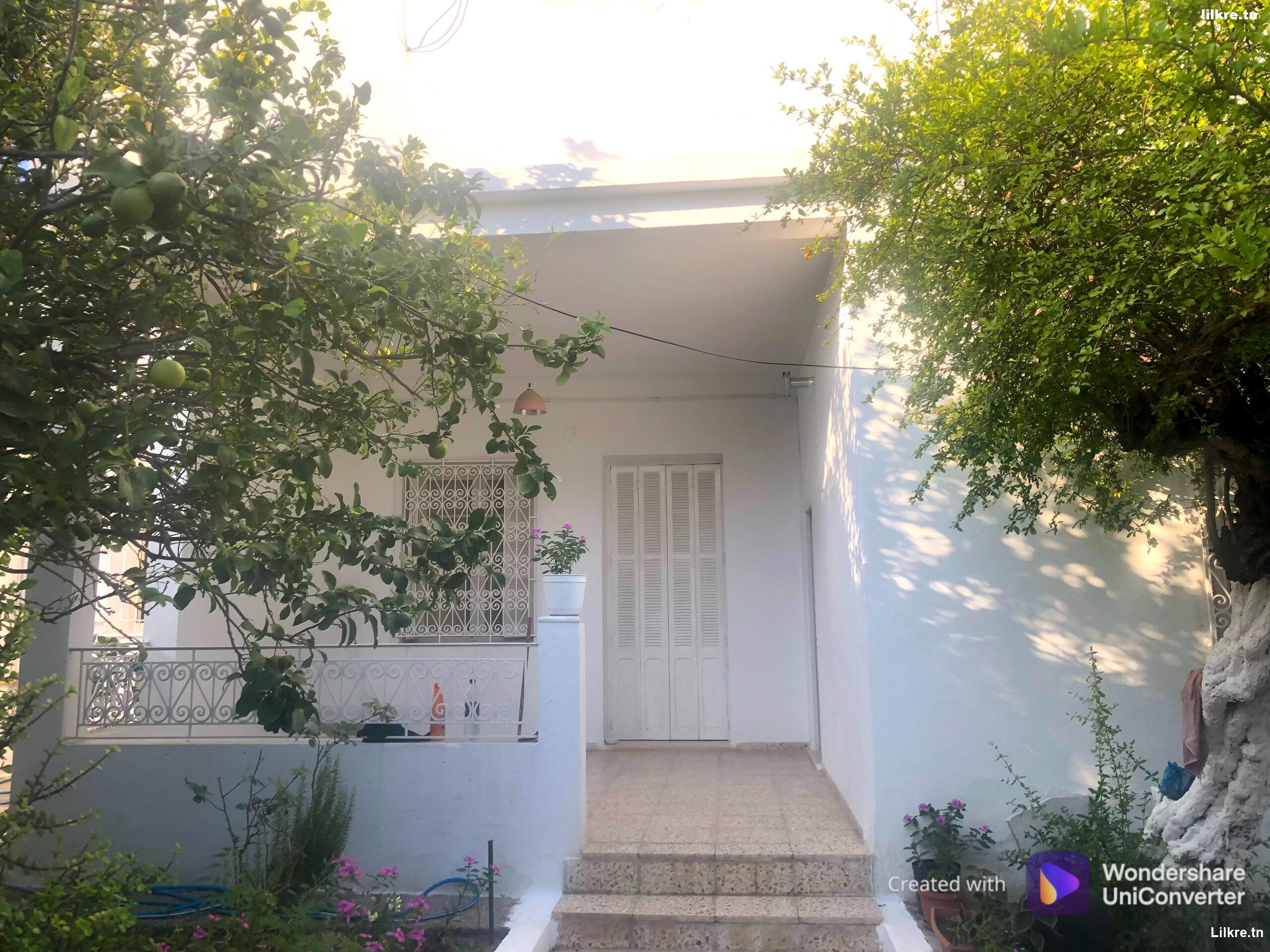  A louer une Maison S+4 Richement Meublé estivale à Carthage Salambo
