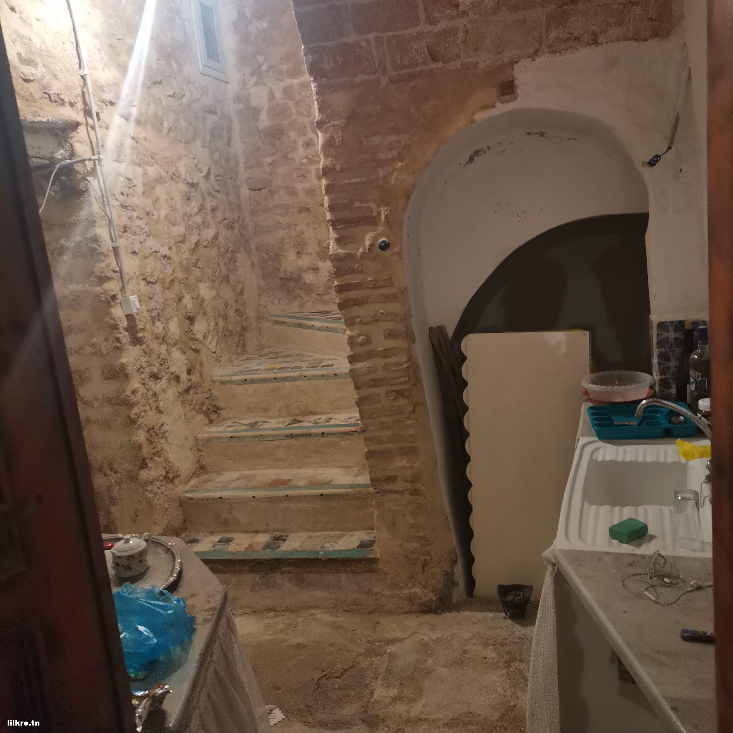 A louer un joli Appartement  S+2  Richement Meublé à Centre Ville Lafayette