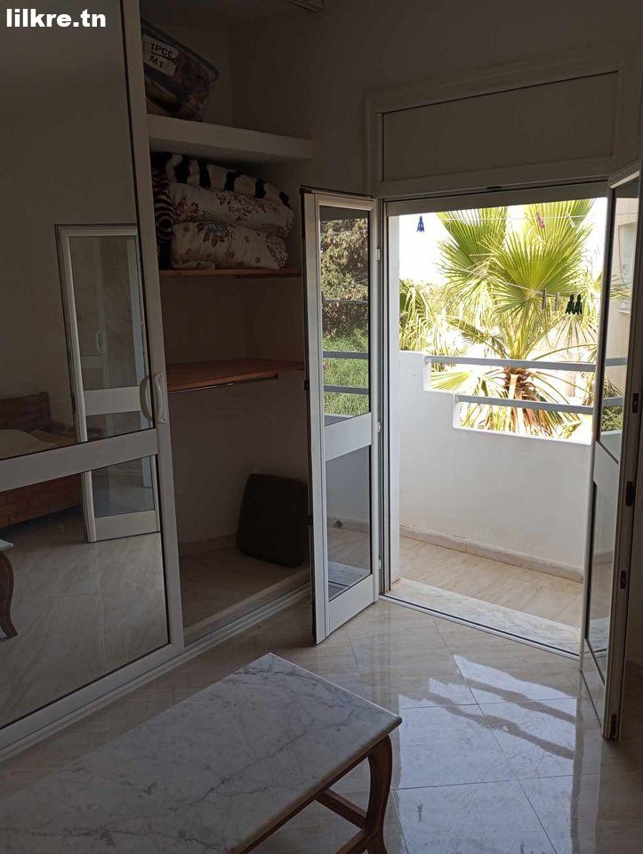 S+2 Meublé avec Terrasse a louer par jour_ À 9 min à pied de la plage Bizerte