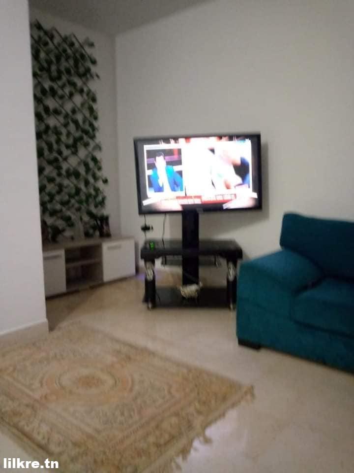 A louer un Appartement S+1 Richement Meublé à Cité El Wahat
