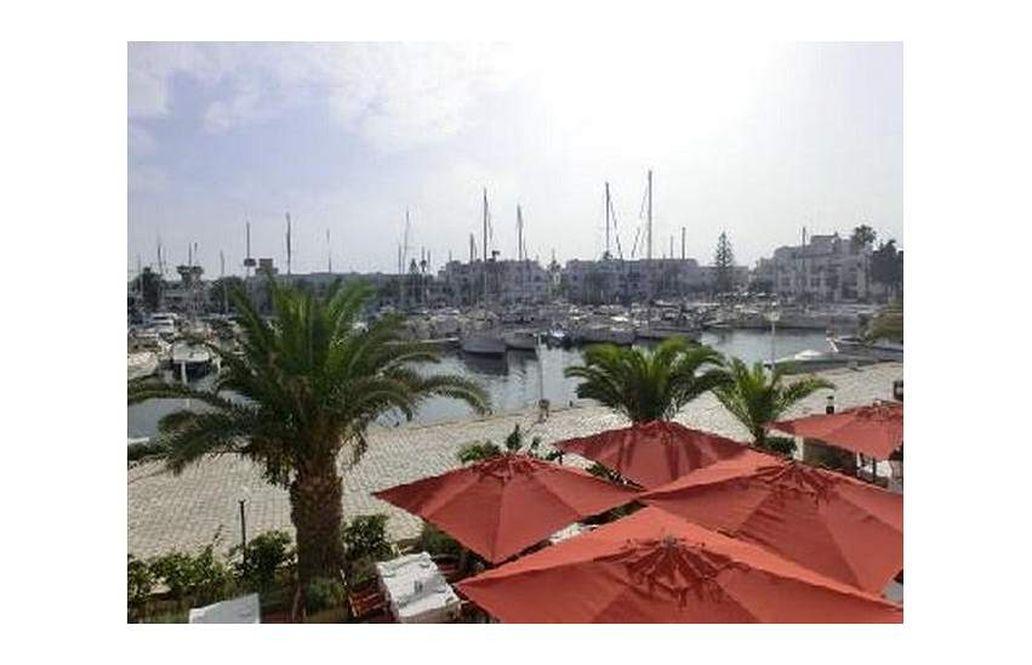 un joli bungalow vue port à kantaoui