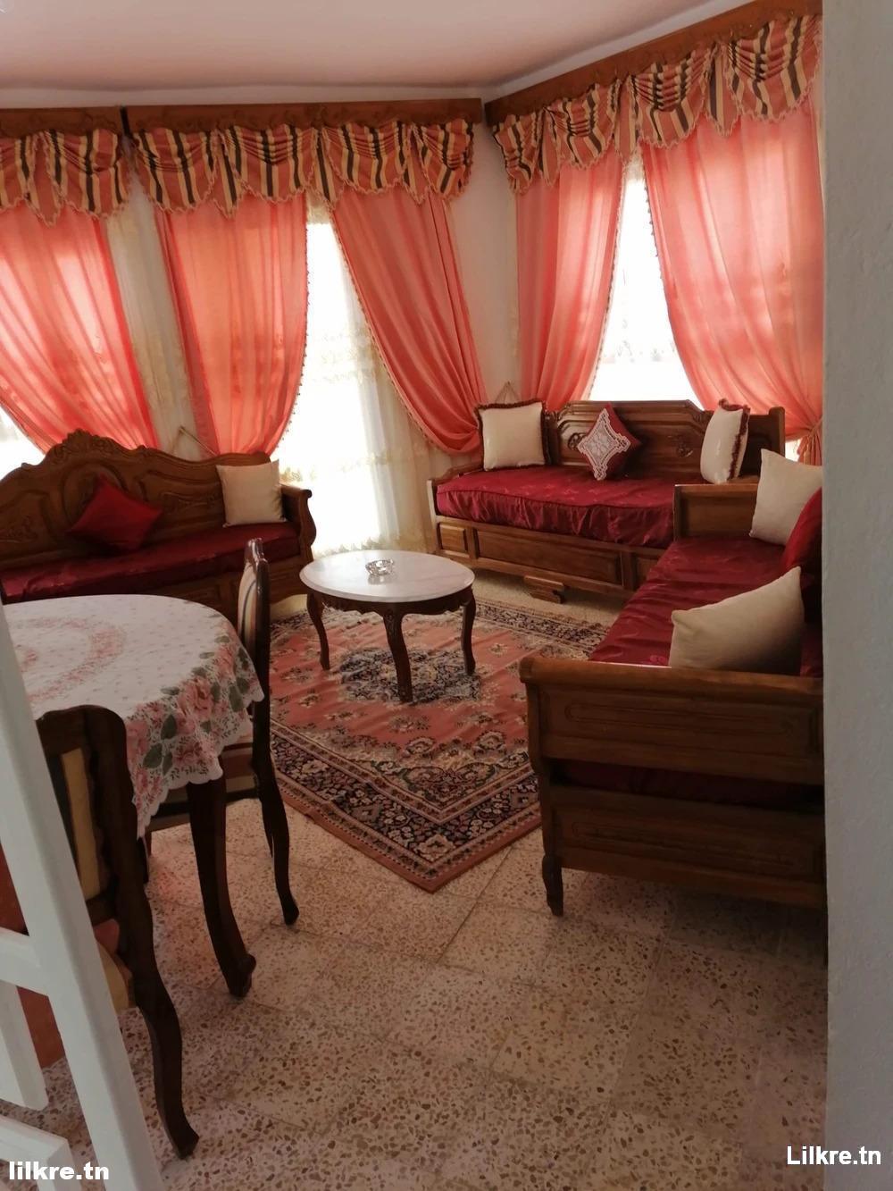 A louer un Etage de villa S+2 Richement Meublé à Bardo.
