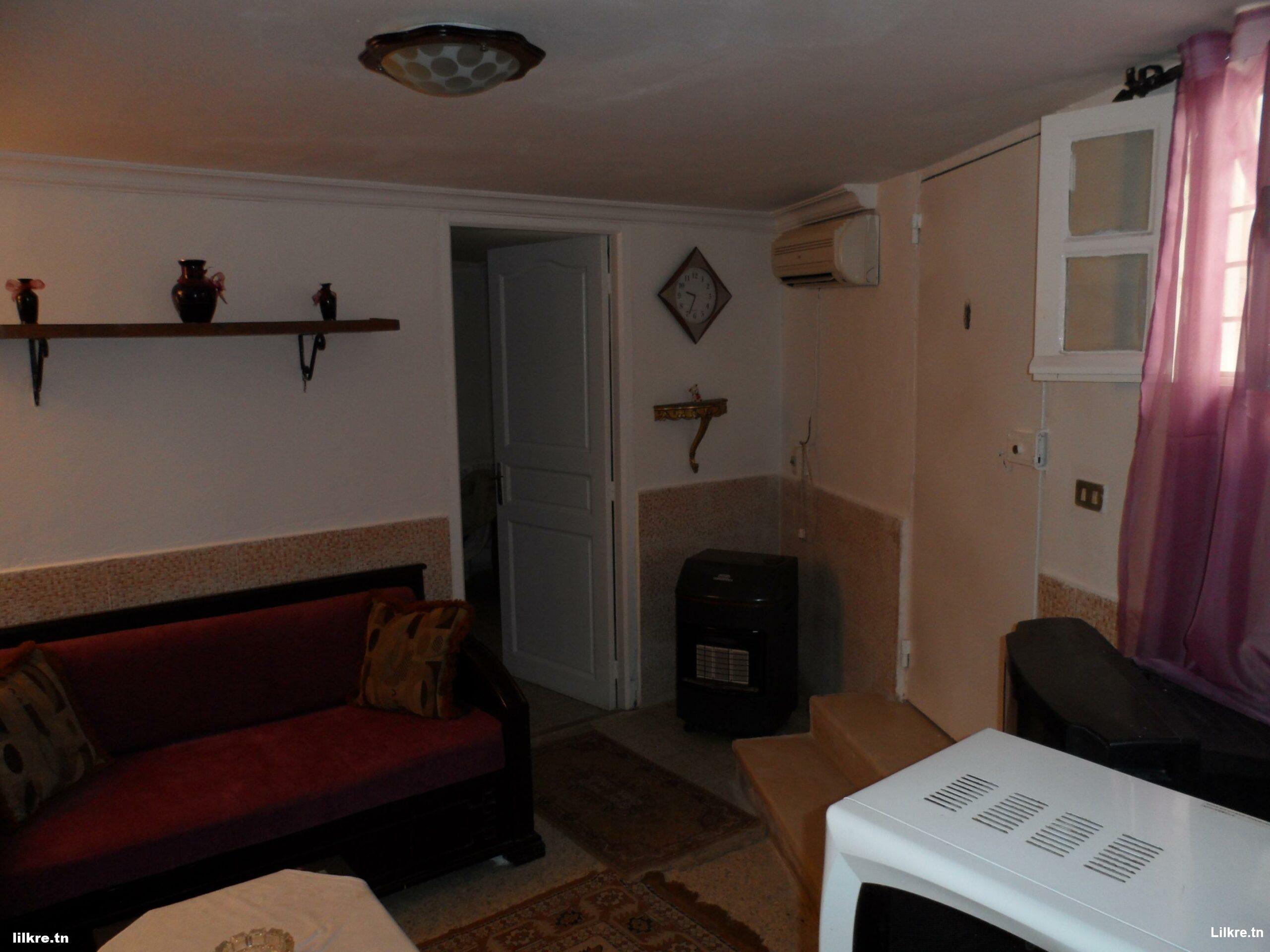 Location un Studio S+1 Richement Meublé à el Menzeh 6 