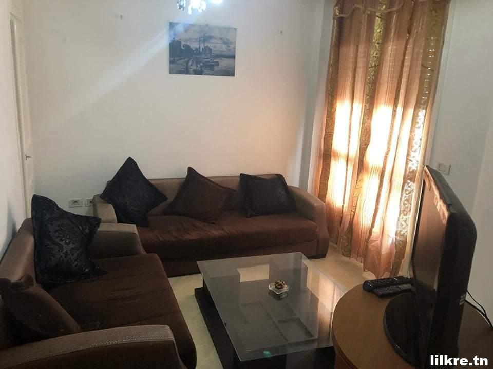 location un Studio S+1 Richement Meublé à cité Ennasr