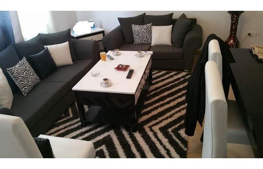 A louer Un joli Appartement S+1 Richement Meublé à cité Ennasr