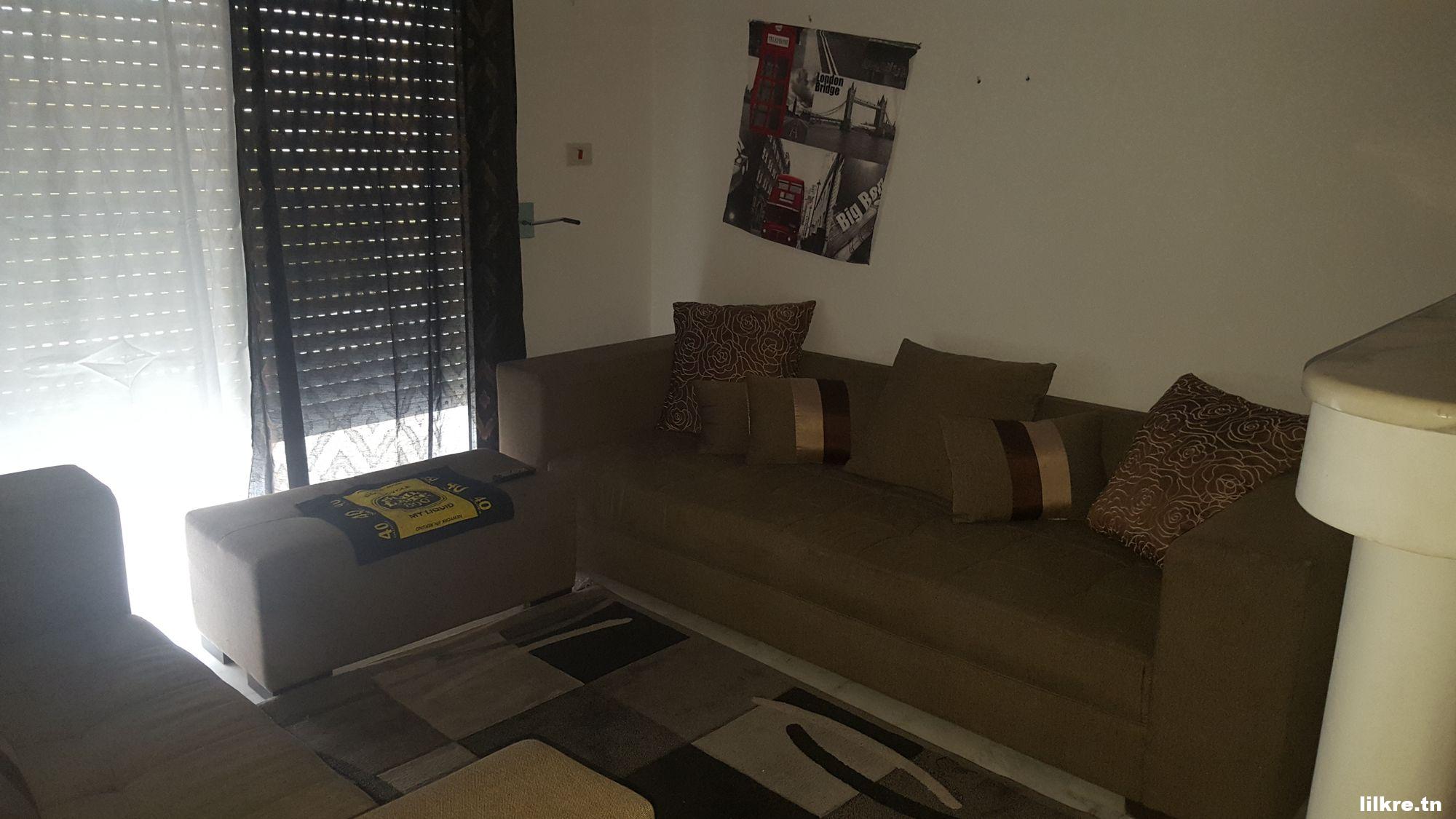 A louer un Appartement S+1  Richement Meublé situé à cite Ennasr 