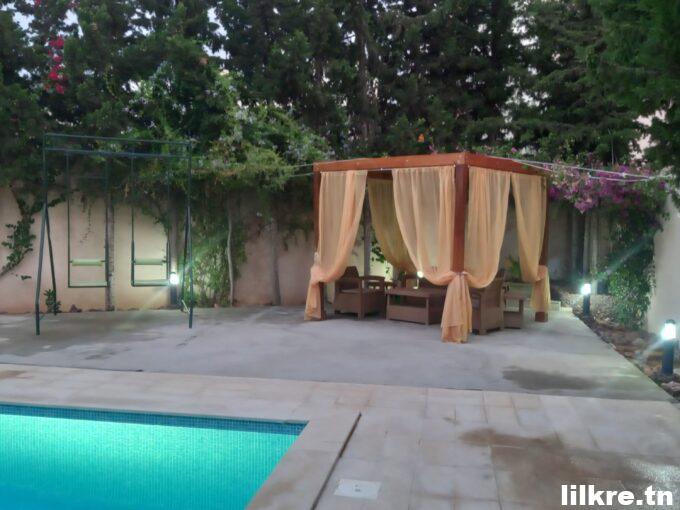 A louer villa meublée avec piscine Par nuitée