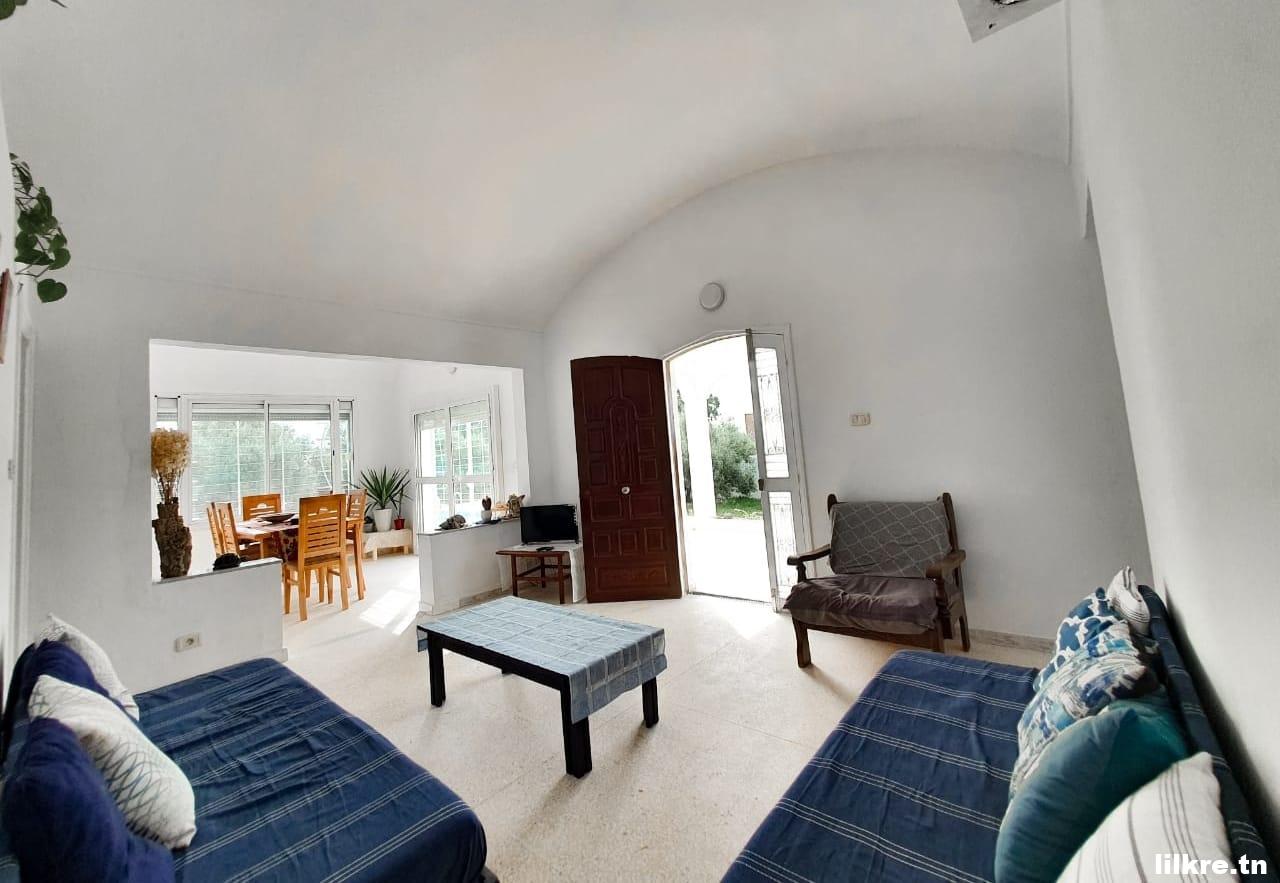  A louer Une villa S+3 Richement Meublé à Takelsa