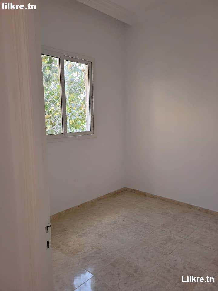 A louer un Appartement S+2 à Ezzouhour 4