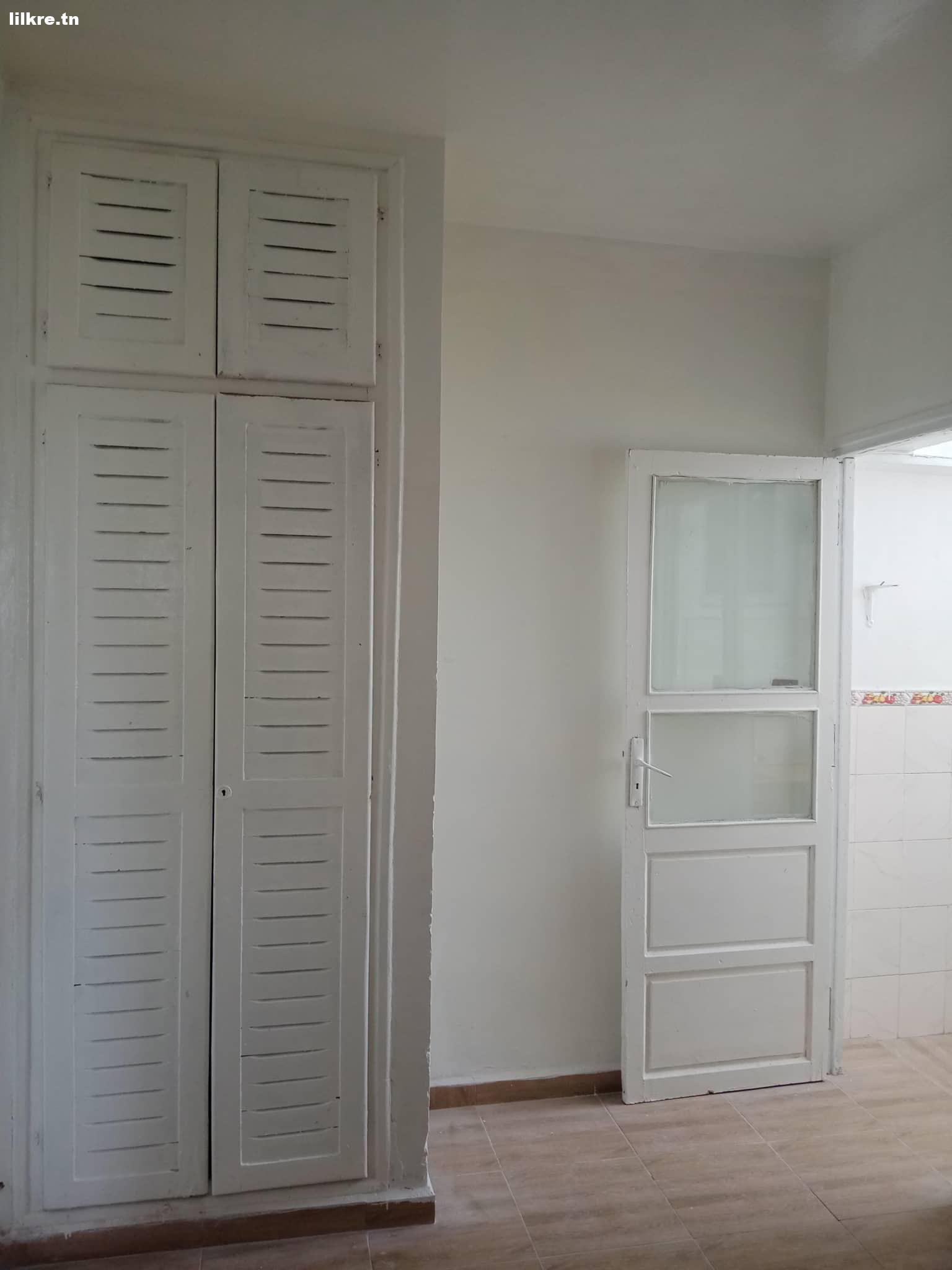 A louer Appartement S+3 à ksar Saïd