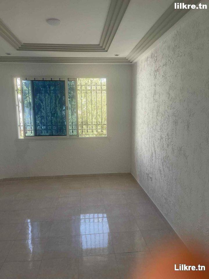 A louer Un studio S+1 à Sidi Hassin
