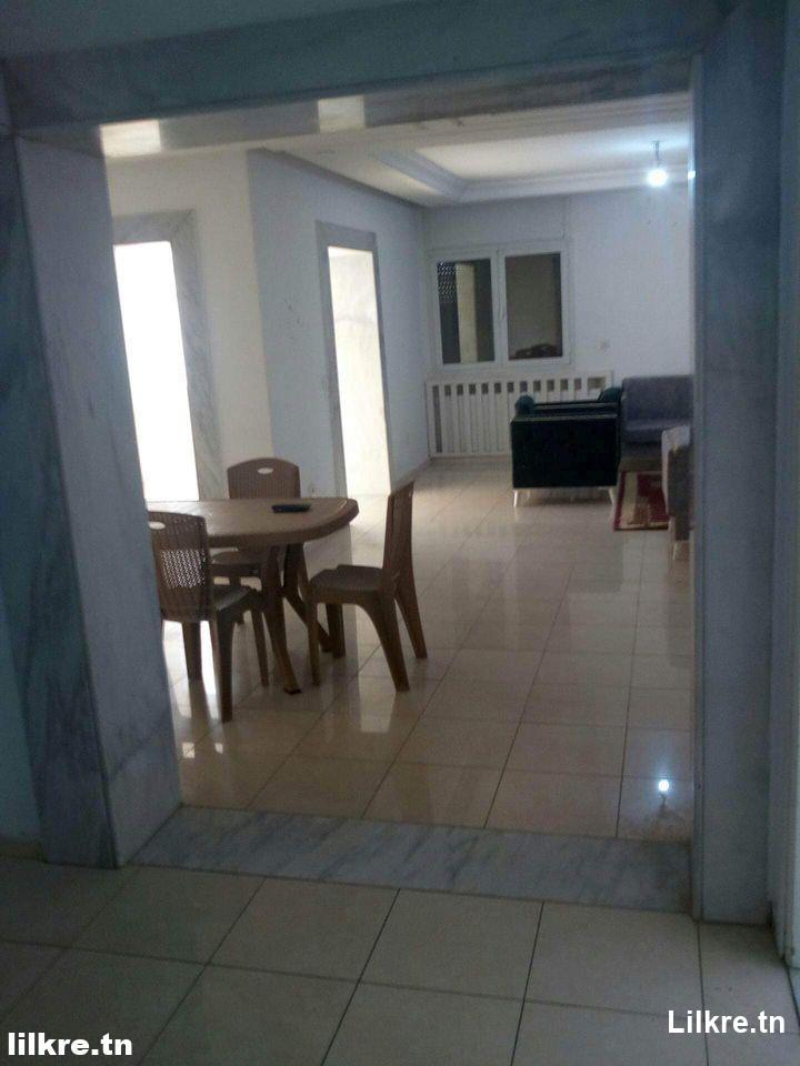 A louer par jour Un appartement S+2 meublé Ariana
