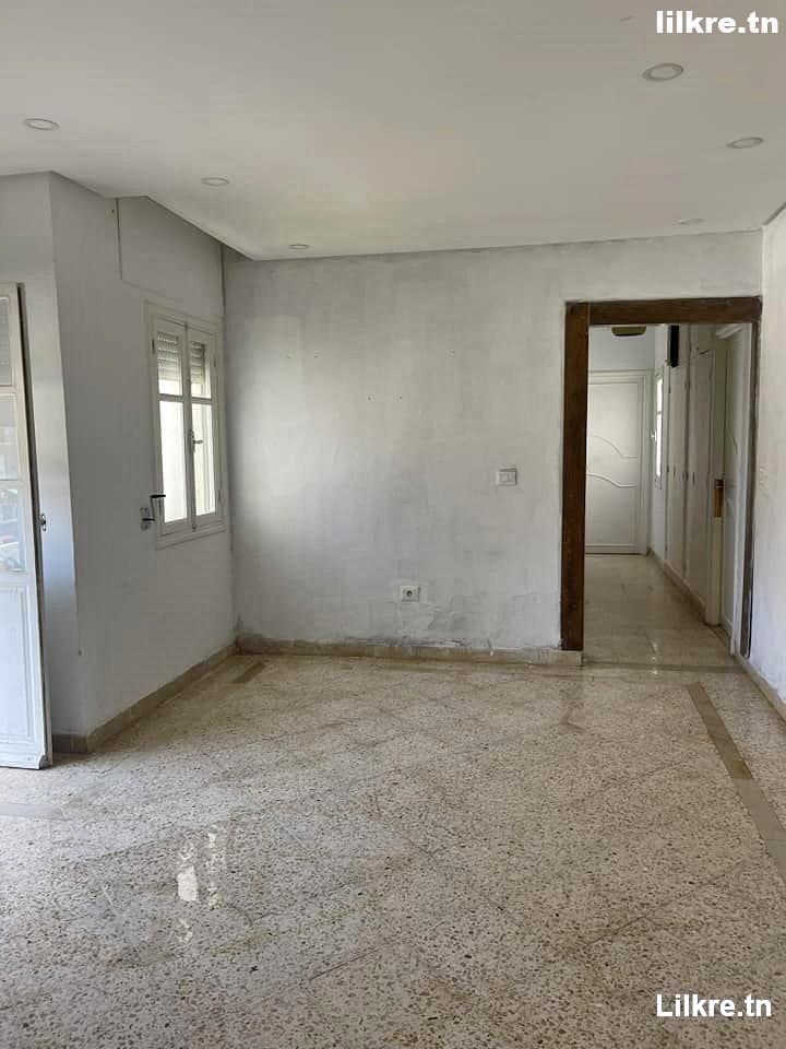 A louer un Appartement S+3 à Ariana