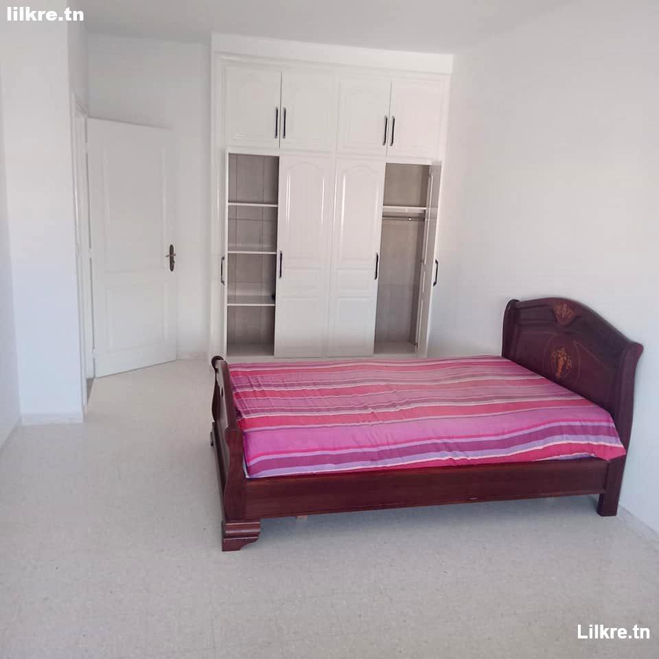 Etage de villa S+3 à Rades Meliene Richement Meublé par place