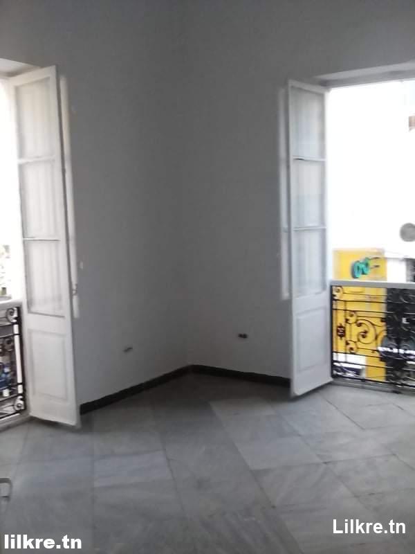A louer un Appartement S+2 à Beb Bhar Tunis