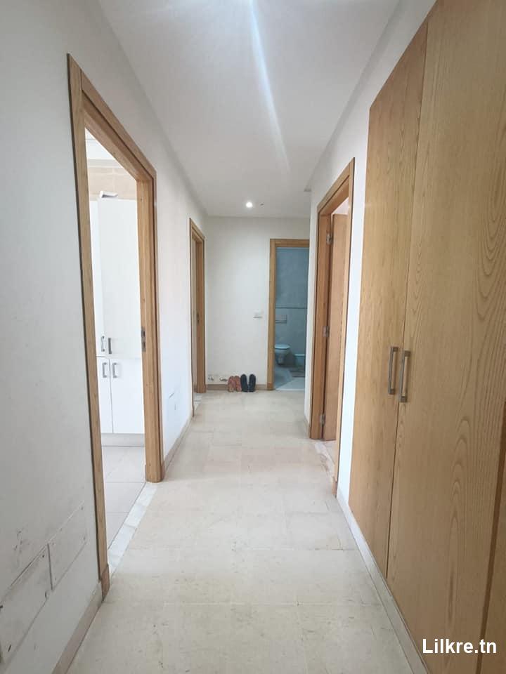 A louer un Appartement S+3 Richement Meublé à Hay wahat l'Aouina