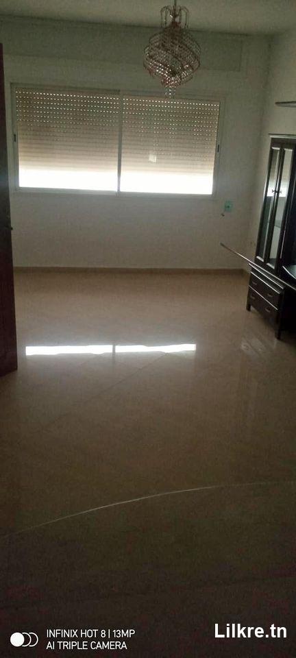 A louer un belle Etage de Villa S+2 à Ras Jebel