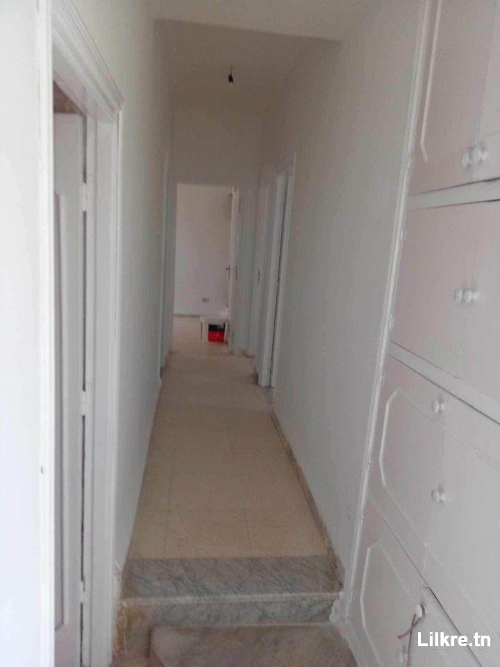 A louer un Etage de villa S+3 à Manouba