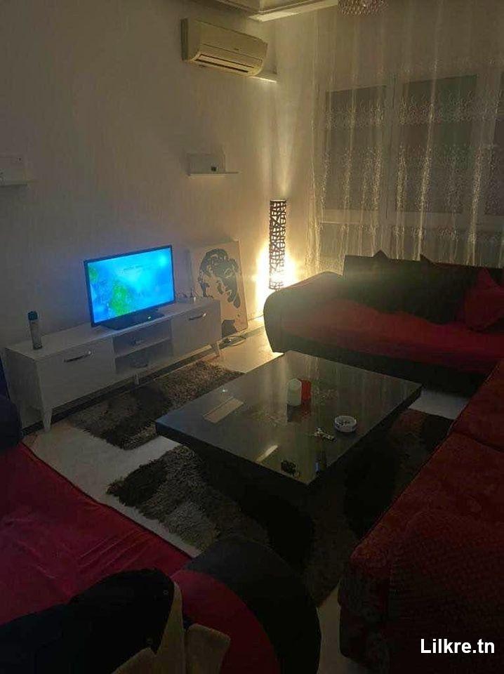 A louer un Appartement S+1 Richement Meublé à Ennaser