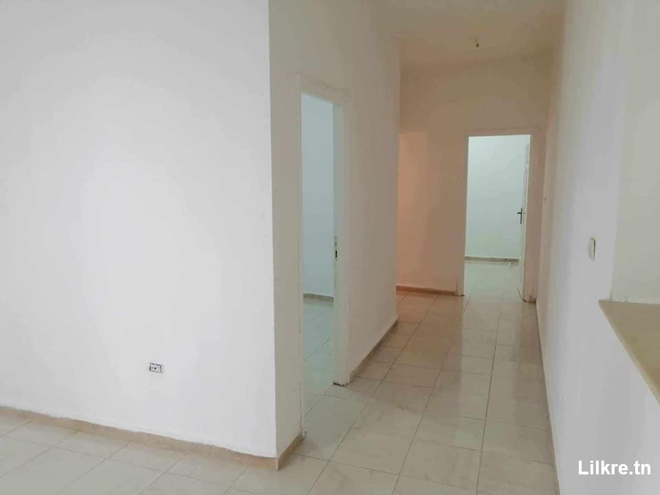 A louer un appartement S+2 à Chouchet Rades Madina Jadida