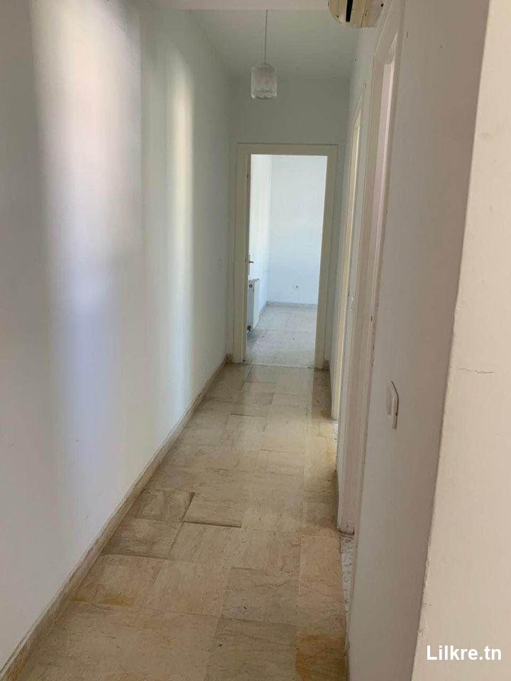 A louer un Appartement S+2 à  jardins l 'Aouina 