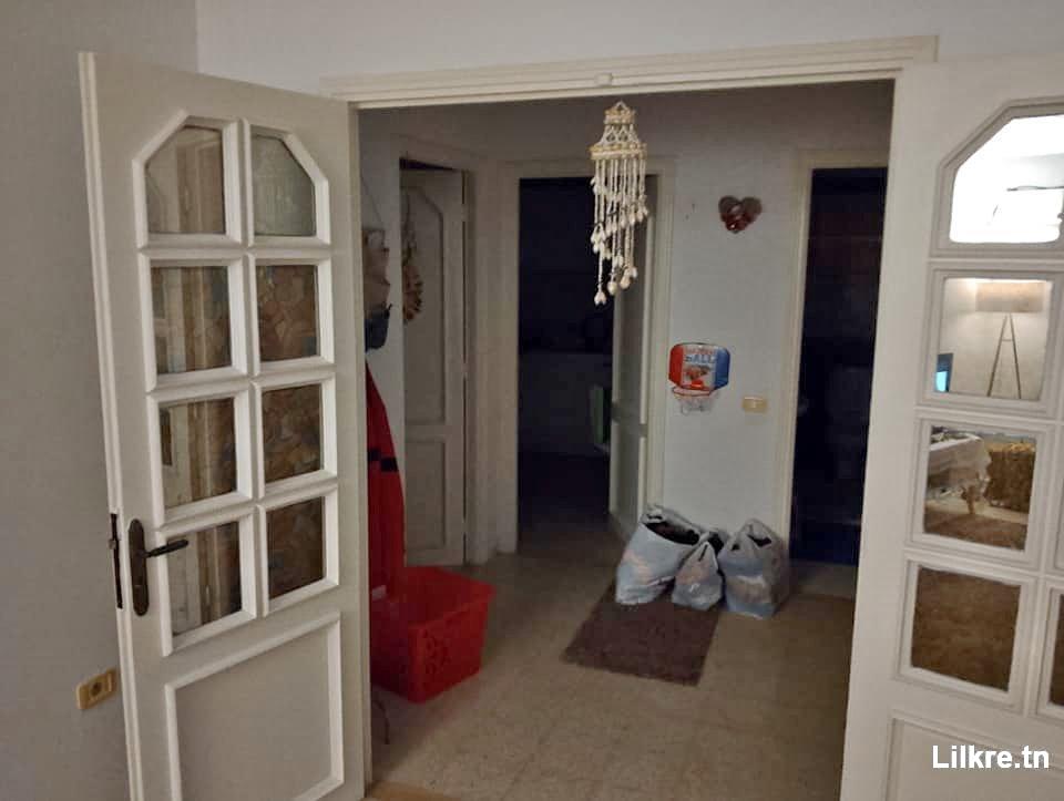 A louer un Appartement S+1 Semi meublée à Denden