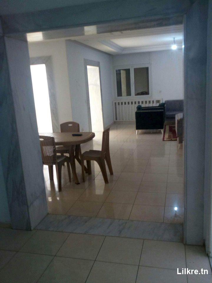 location un Appartement S+2 Richement Meublé à Ariana Hedi Nouira 