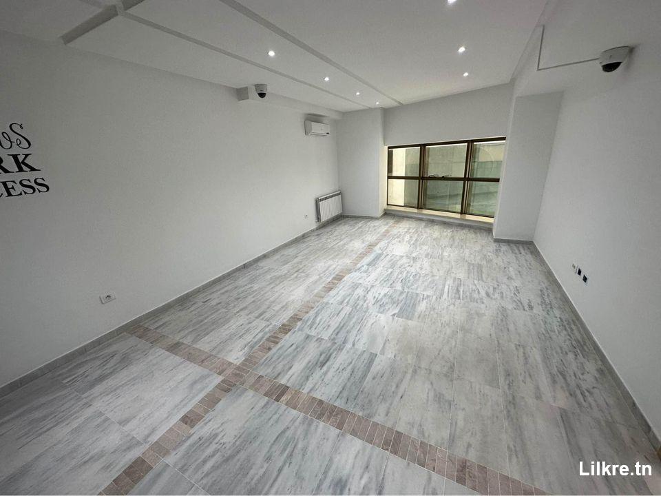 A louer un Appartement S+3 a l’usage bureautique 