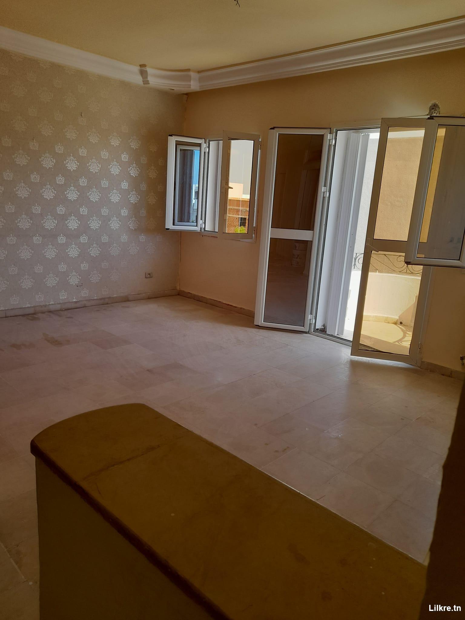 A louer un appartement S+3 a hay el Idheaa