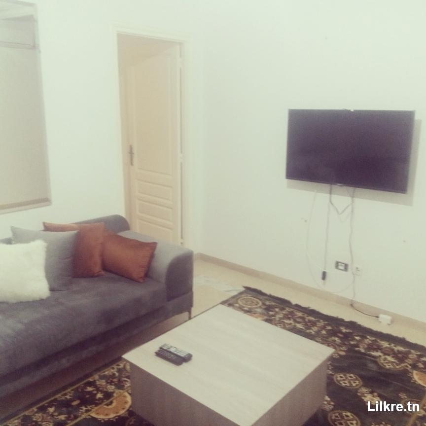 A louer un appartement meublé S+2 a Hay Enasser