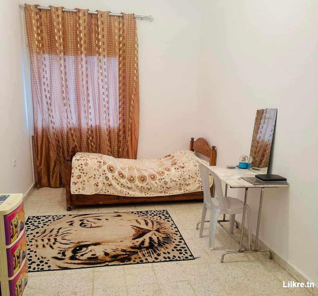 A louer un studio meublé a Manouba 