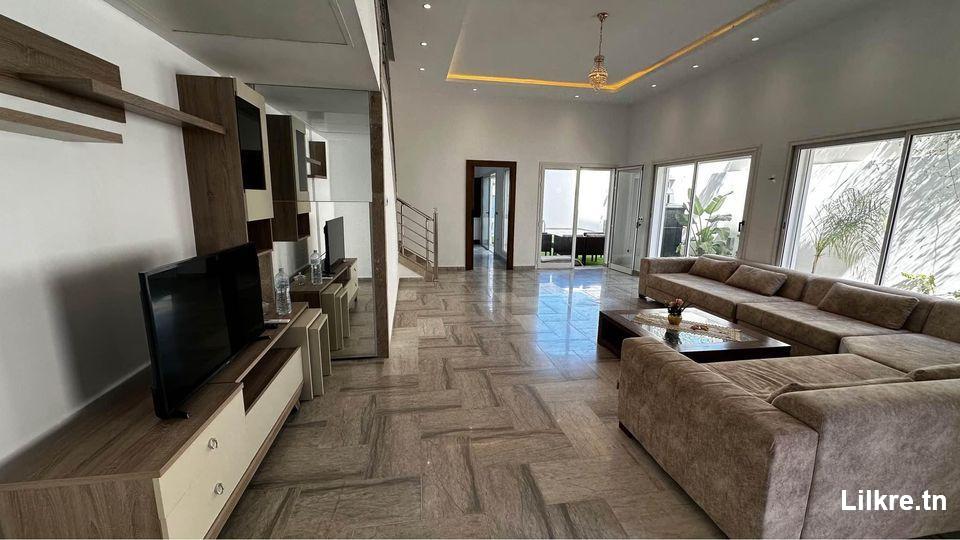 A louer une Maison  Richement Meublée à hammamet nord  