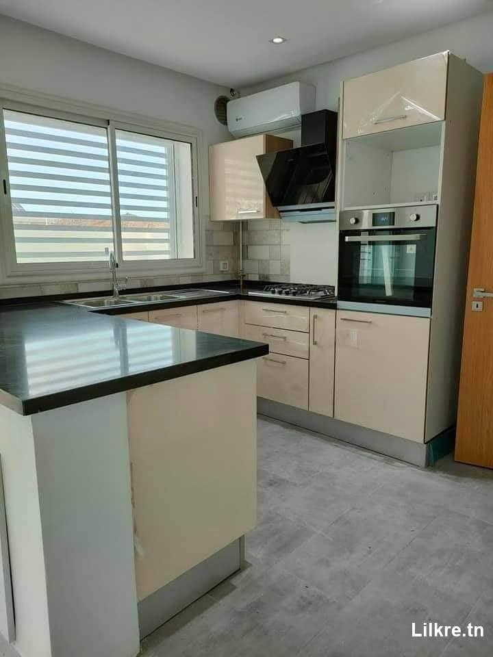 A louer un Appartement S+2 à Ennasr 2