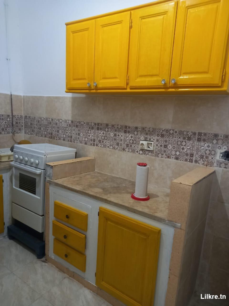 A louer une villa S+2 bien meublée en plein centre  pour des étudiants 