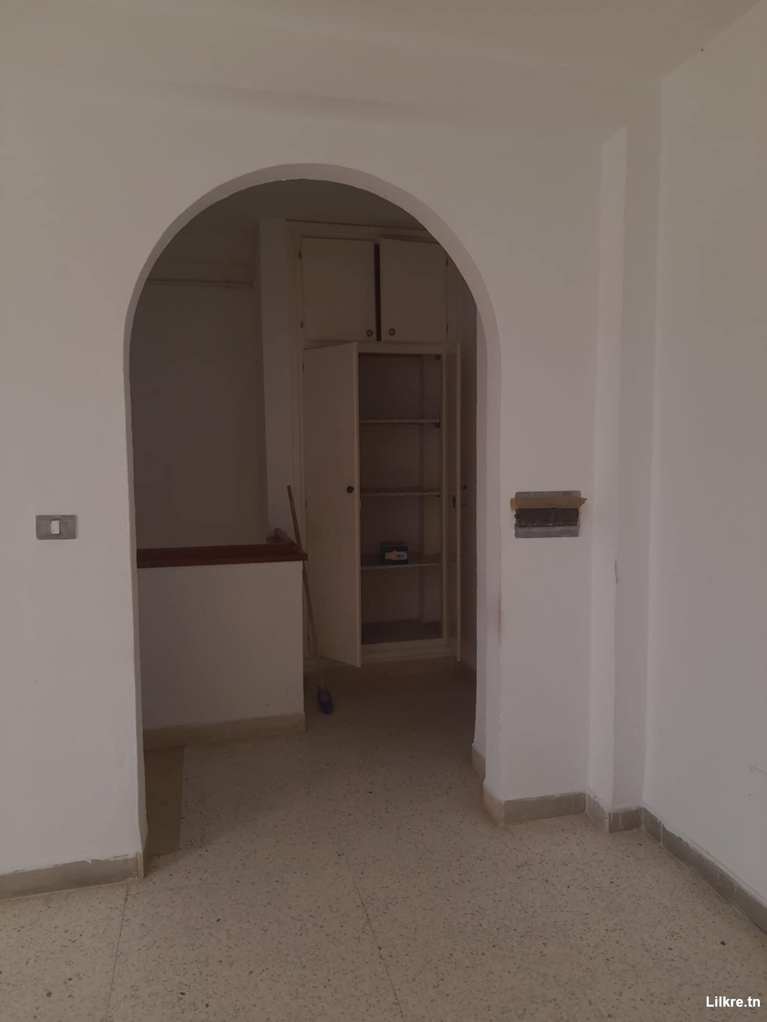 A louer un Appartement S+2 à Borj Louzir 