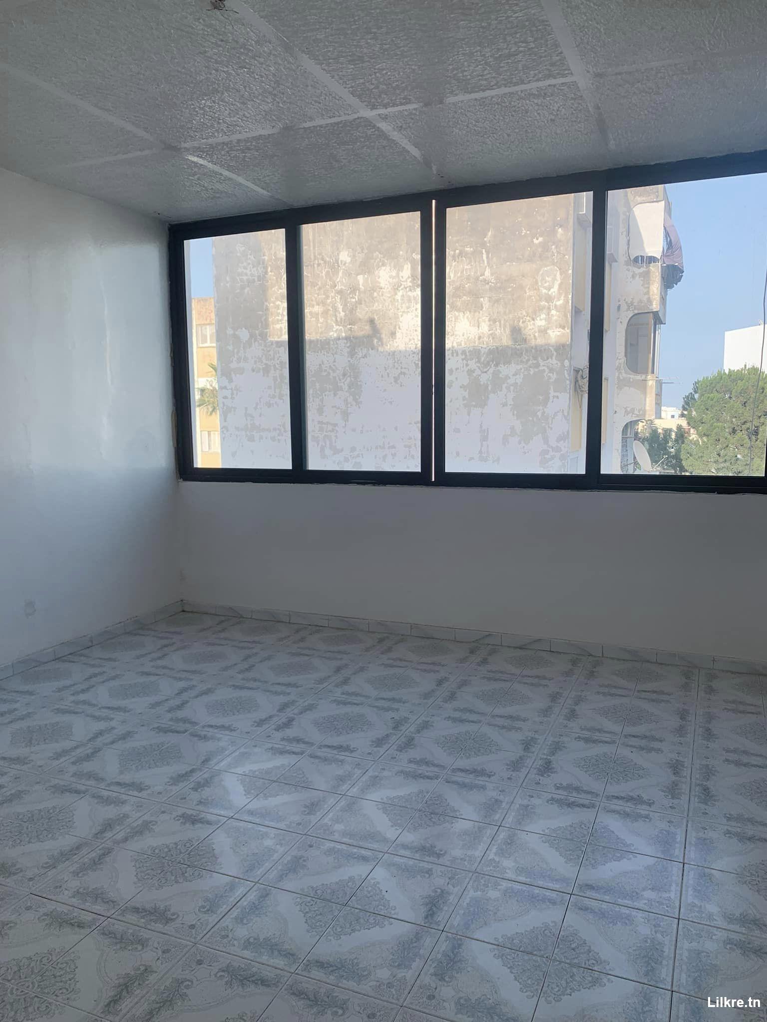 A louer un Appartement S+2 à  La Manouba Sprols 