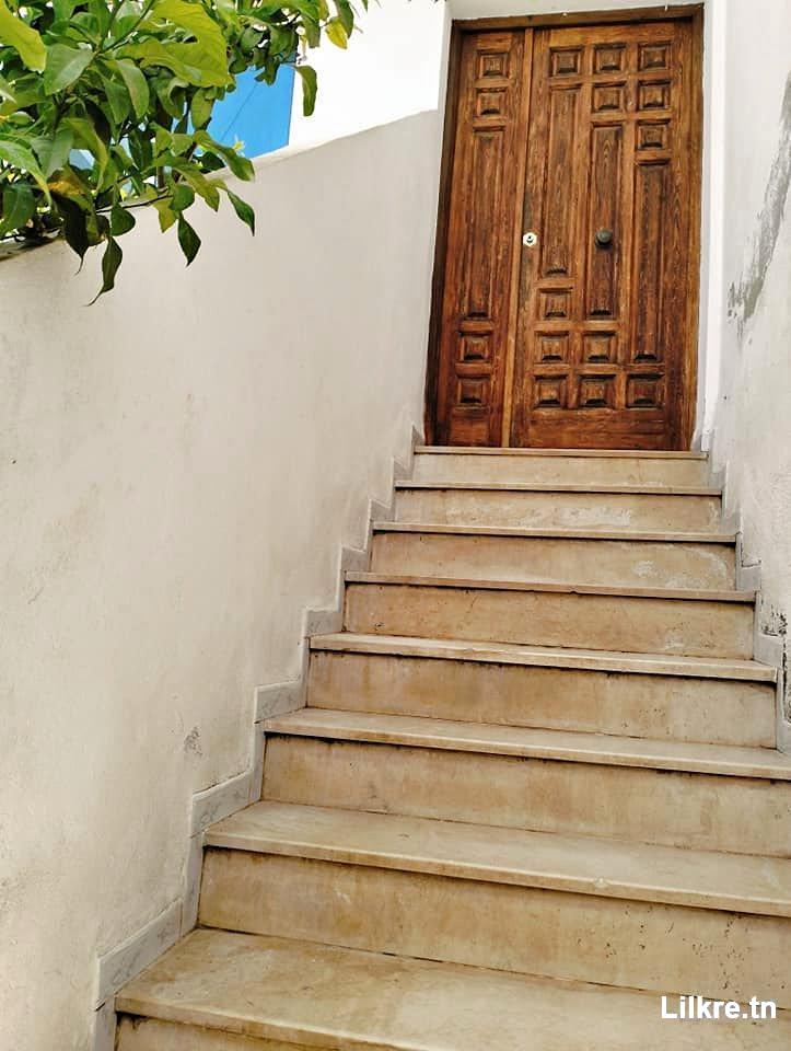 A louer un Etage de maison  S+2 à hay benasser Manouba 