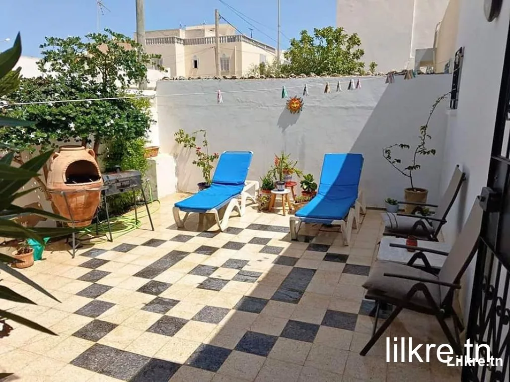 Une belle villa S+2 à louer à Djerba Midoun .